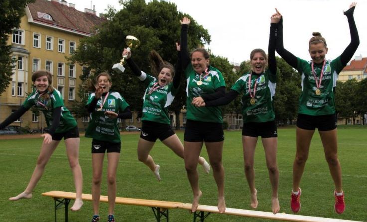 Verdienter Jubel der U18 Nußbacher Faustball-Staatsmeisterinnen in Wien. Fotos: V. Weber