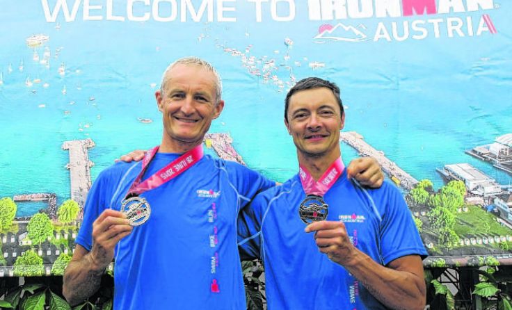 Reinhard Haider (links) und Jürgen Stadlmayr beim Triathlon in Klagenfurt.