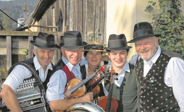Die Citoller Tanzgeiger eröffnen die diesjährige Klangschmiede.