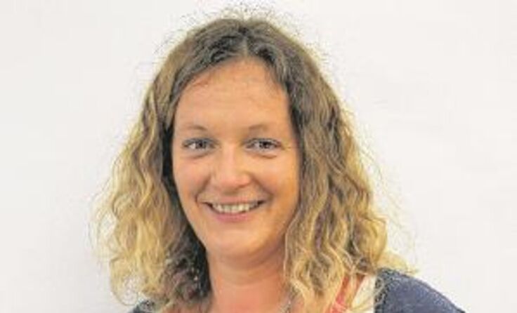 Yvonne Neunteibl mit ihrem Erstlingswerk