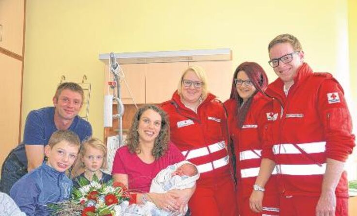 (v. l.): Jonas, Georg, Marie, Regina, Lorenz mit den Helfern Sandra, Anna und Alex