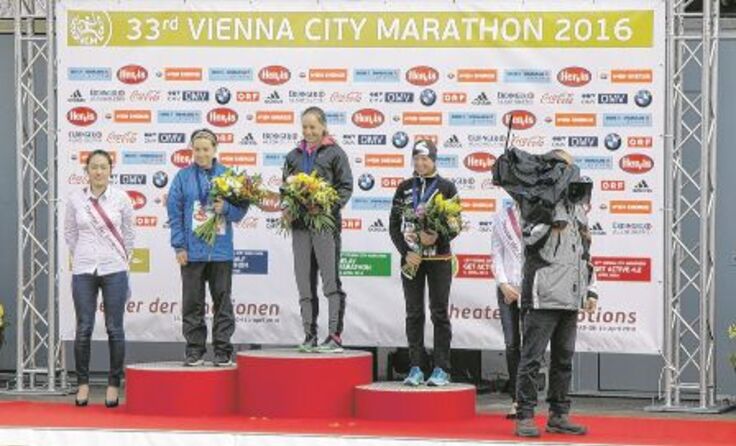 Schenk zeigte beim Halbmarathon des Vienna City Marathons eine starke Leistung.