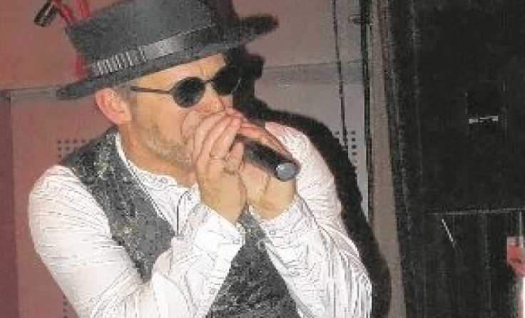Manfred „Madfred" Hörmann, Mastermind von TMMC, führt durch die Jam Session. Foto: Vesely
