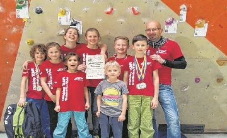 Die Jungkletterer können sich über tolle Leistungen bei den Meisterschaften freuen.
