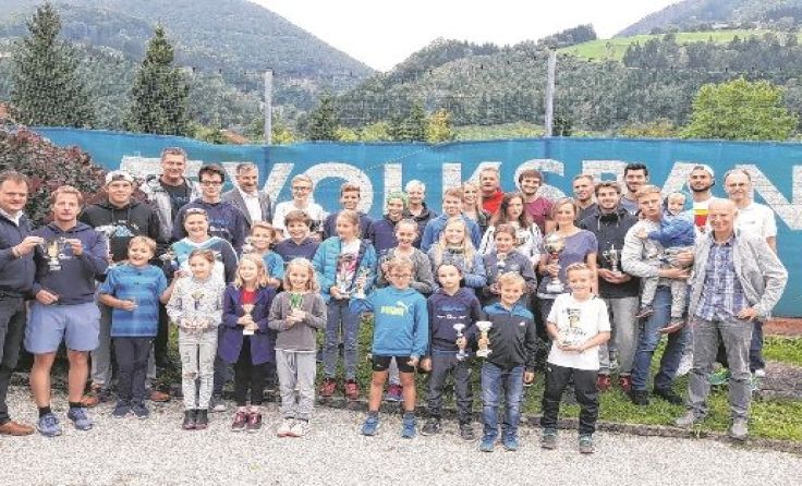Die Stadtmeister in allen Kategorien bei den Waidhofner Tennismeisterschaften 2017