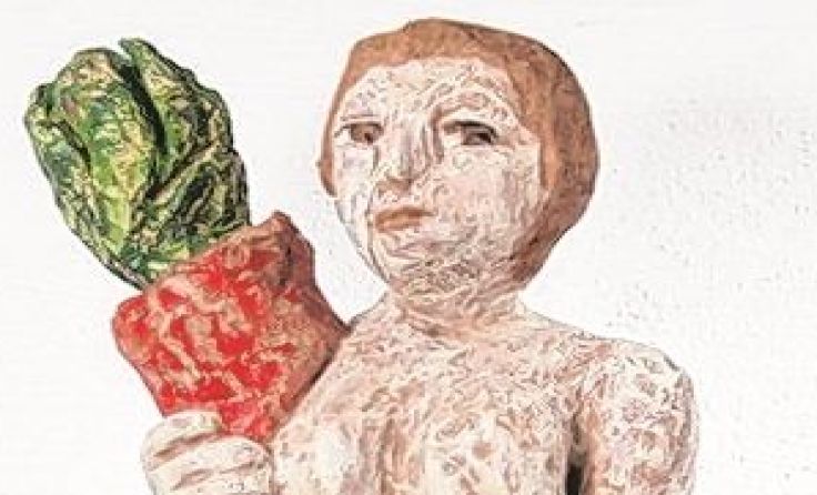Annerose Riedl:„Die mit der Pflanze“ Foto: www.art-port.cc