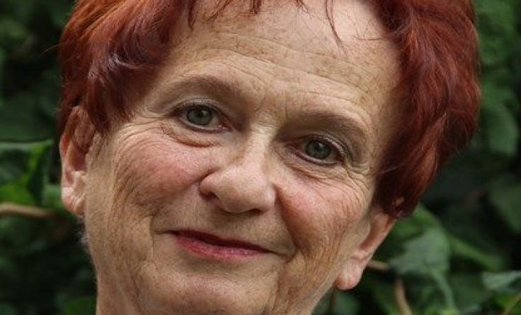 Neo-Autorin Anneliese Kühhas setzt sich für Asylanten und die Wahrung der Menschenrechte ein.