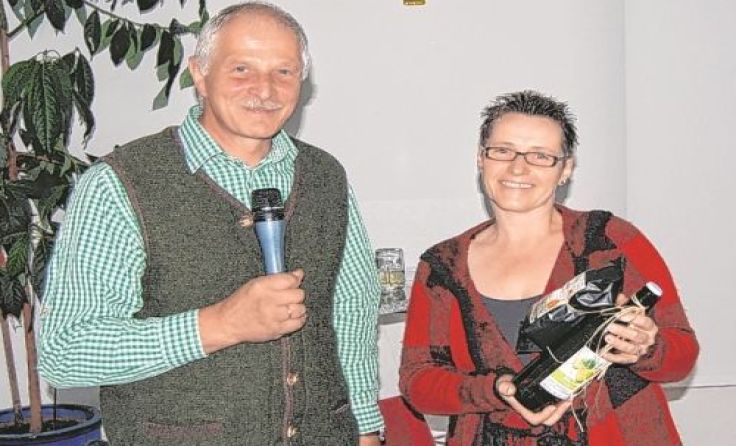 Hermann Obermüller dankte Referentin Elisabeth Glitzner für ihren Vortrag.