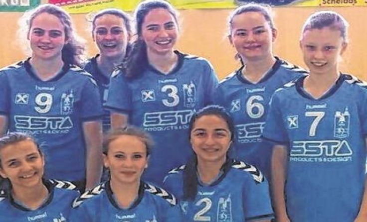 Die U17-Volleyballgirls strahlen über die Tabellenführung. Foto: Sportunion Waidhofen