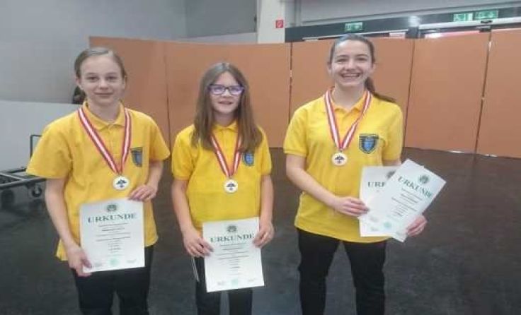 Foto (v. l.): Verena Hintsteiner, Sophie Heigl, Paula Hofbauer (Fotos: SG1514 Waidhofen)