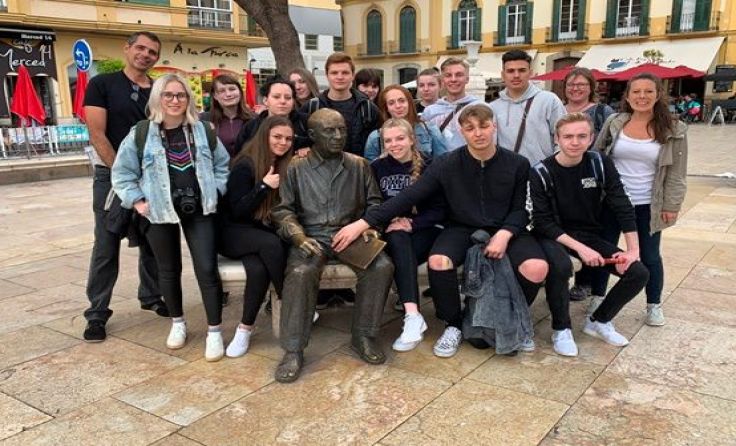 Plaza de la Merced – Empfang der 4B-Klasse bei Picasso (Foto: HAK Waidhofen)