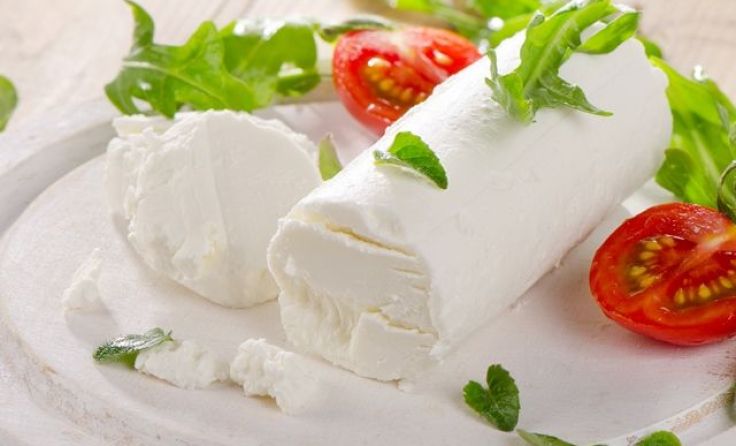 Schafkäse darf bei diesem Experiment natürlich nicht fehlen. Foto: bitt24/Shutterstock.com
