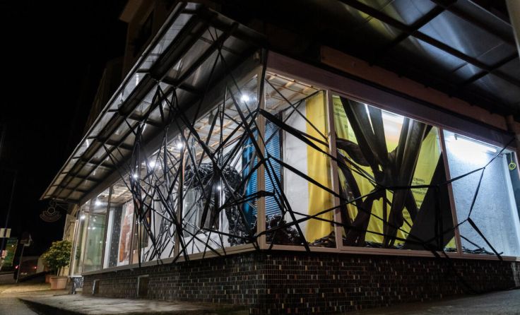 Eine Künstlerin der ersten Ausstellung: Veronika Harb (Foto: Verena Mayrhofer)