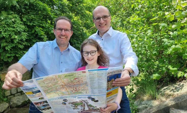 Vzbgm. Markus Brandstetter, Rosalia Kraus, GR Reinhard Aigner (v. l.) (Foto: Volkspartei Amstetten)