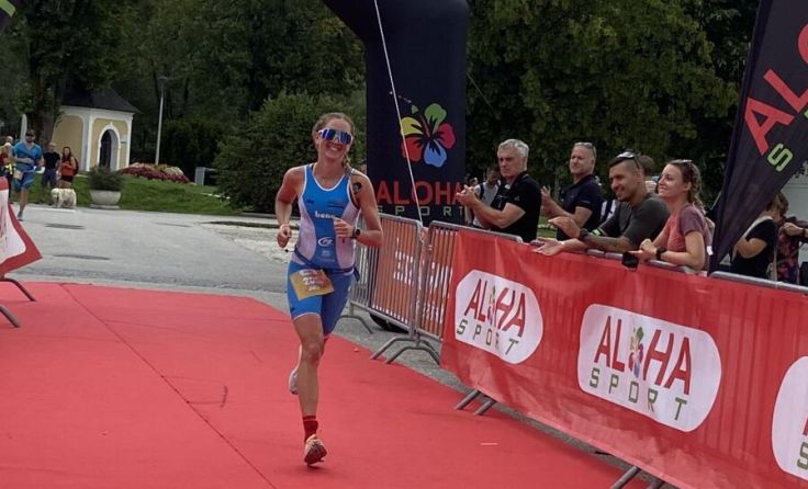 Julia Mühlbachler beim Zieleinlauf (Foto: Sportunion Waidhofen/Ybbs)