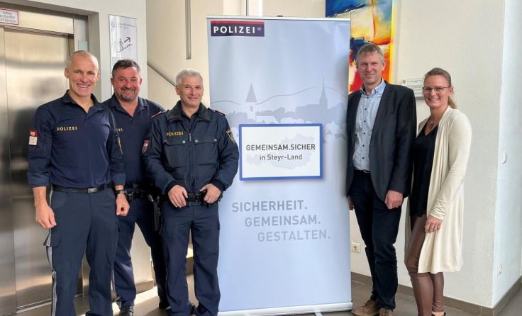 Die Polizei besuchte den Bürgermeister am Gemeindeamt. (Foto: zVg)