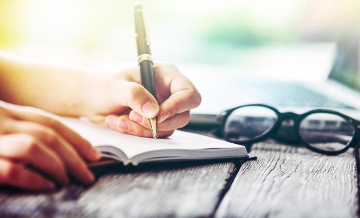 Jeder hat eine oder auch mehrere Geschichten zu erzählen. (Foto: Billion Photos.com/AdobeStock)