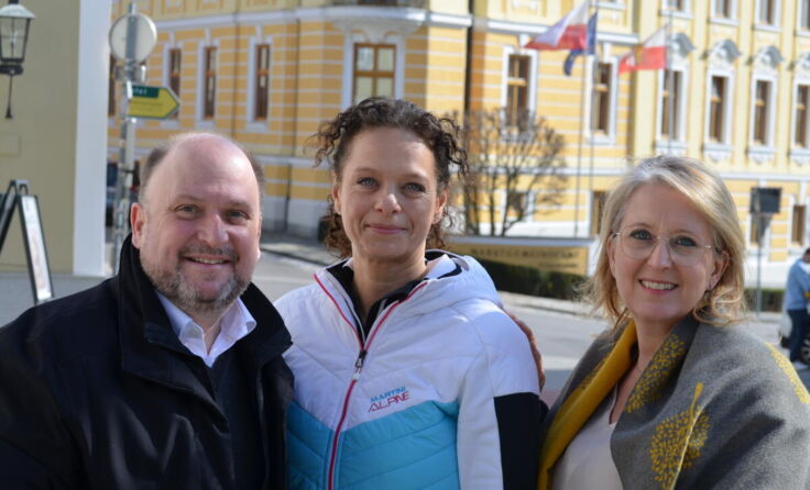 Bgm. Bernd Schützeneder, Karin Steinkogler, Iris Lehner (v. l.) (Foto: Lehmann)