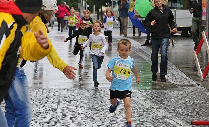 Bewerbe für Groß und Klein beim Kirchdorfer Stadtlauf Foto: Laufgemeinschaft