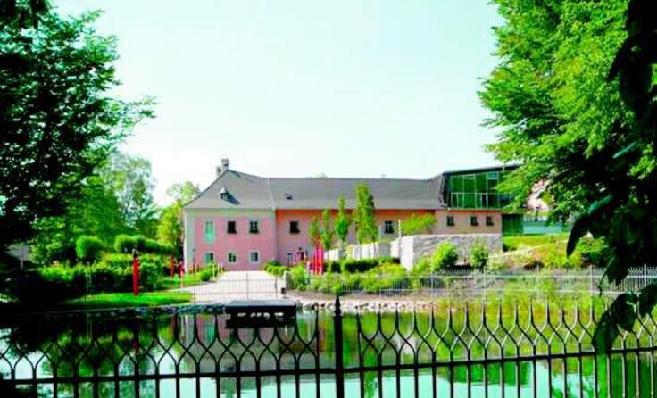 Schloss Neupernstein steht im Zentrum der „Schlösserreise“ am 12. Juni. Foto: LMS Kirchdorf