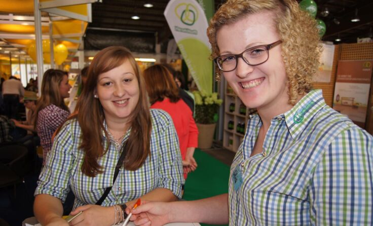 Alexandra Schnörch und Silvia Lehner gewannen bei der Genussolympiade. Foto: Landjugend OÖ