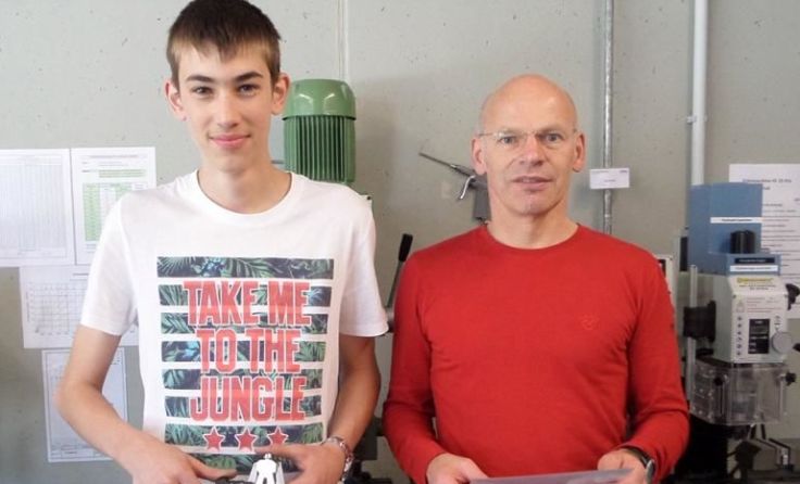 Tobias Pointner mit Lehrer Johann Dworschak Foto: PTS Kirchdorf