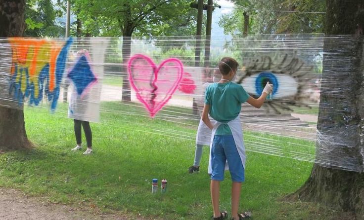 Künstlich aufgezogene Wände dienten als Graffiti-Flächen für das Kunstprojekt. Foto: Czepl 