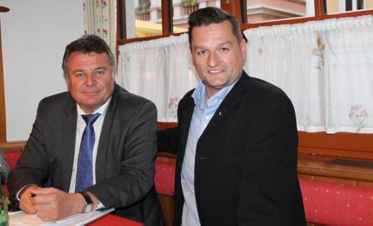 Landesrat Günther Steinkellner (l.) und FPÖ-Bezirksparteiobmann LAbg. Michael Gruber