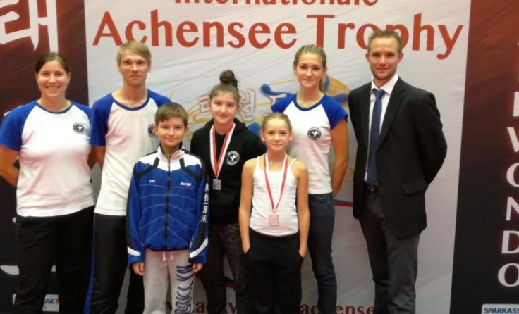 Die jungen Kämpfer vom Taekwondo-Verein Kirchdorf mit ihren Trainern Foto: Taekwondo Kirchdorf