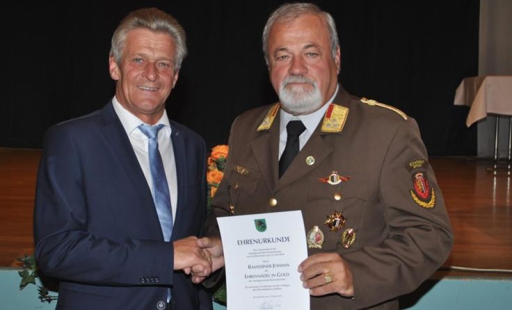 Bürgermeister Gerhard Obernberger (l.) und Johann Ramsebner