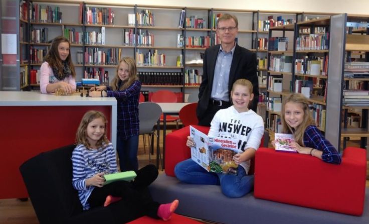 Die neue multimediale Schulbibliothek im Stiftsgymnasium Schlierbach spielt alle Stücke.