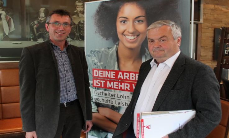 AK-OÖ-Präsident Johann Kalliauer (r.) und AK-Bezirksstellenleiter Hannes Stockhammer
