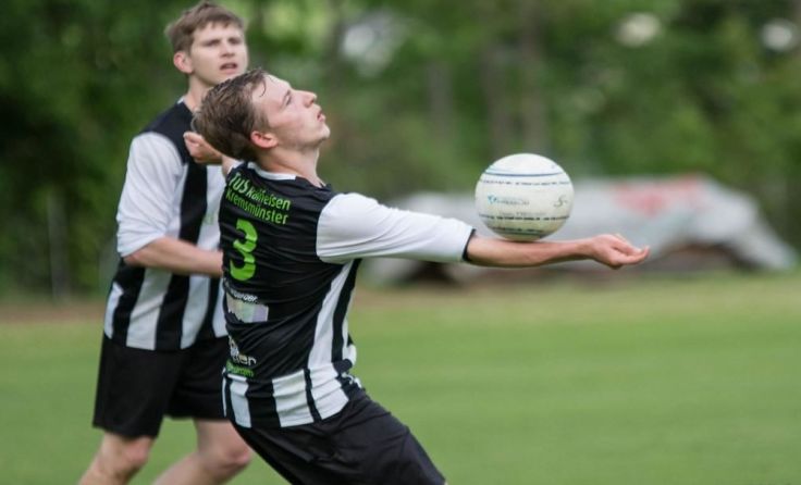 Laurenz Hübner war einer der Aktivposten beim TuS. Foto: M. Ahrens 
