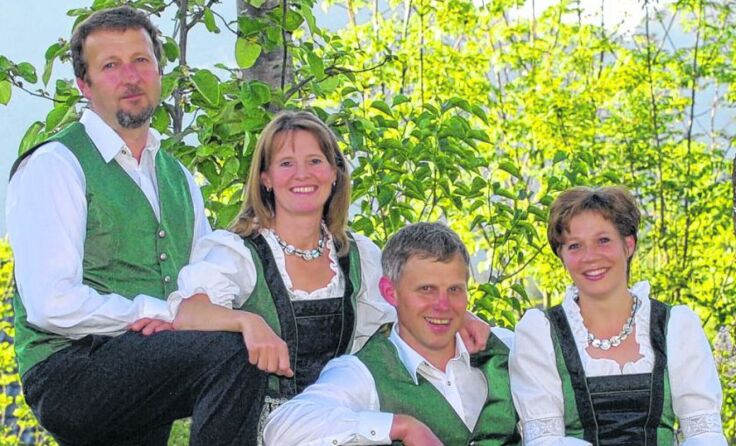 Das Gesangsquartett „ViaSanMia" lädt zum Volksmusikabend ein.