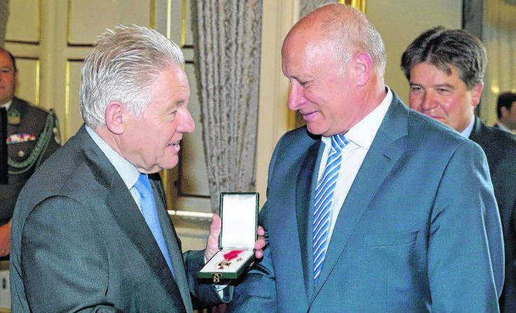 Manfred Marchgraber erhielt die Verdienstmedaille in Gold. * Foto: Land OÖ/Stinglmayr