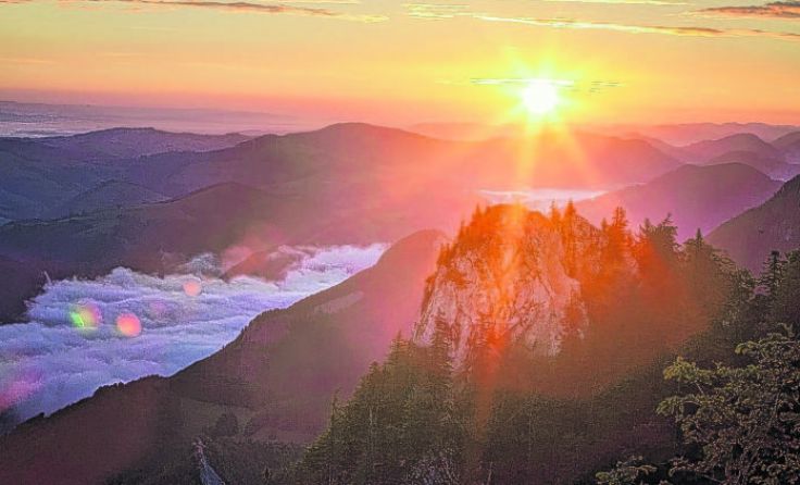 Sonnenaufgang über dem Nationalpark Kalkalpen Foto: ScienceVision