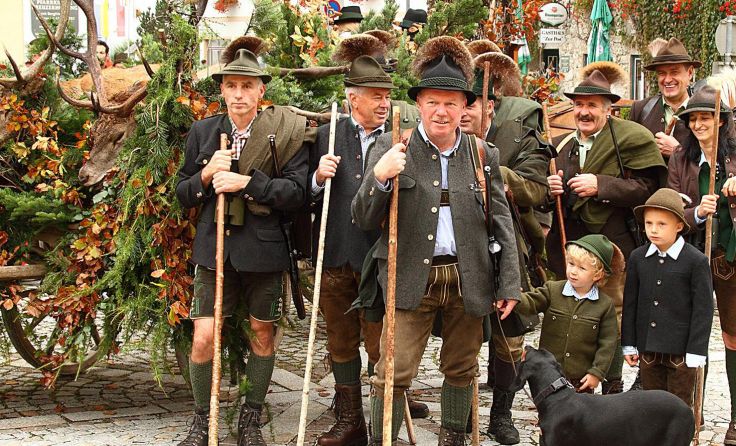 Die Jägerschaft des Hegebereichs Stoder lädt zum Jägerball ein. Foto: Werner Hackl
