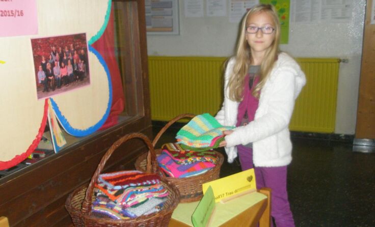 Die Schüler der Volksschule Micheldorf sind stolz auf ihre Handarbeiten.