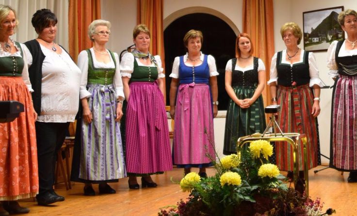 Die Chorgemeinschaft Steyrling lädt zum Adventkonzert ein. Foto: Kerbl