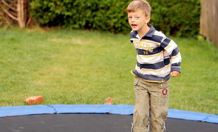 Das Trampolinspringen ist ein anspruchsvoller Sport mit hohem Spaßfaktor. Foto: Vowe
