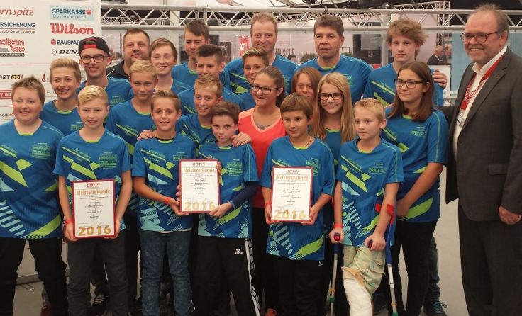Die Tennis-Jugend aus Wartberg war bei der Jugendmeisterschaft erfolgreich. Foto: Thomas Landl