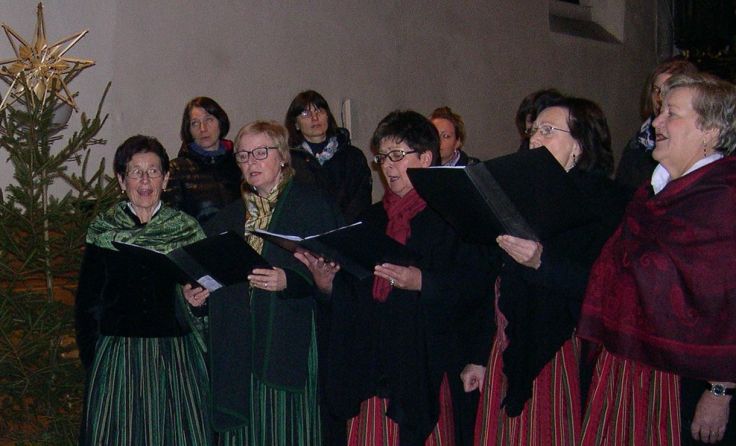 Der Wartberger Fünfgesang lädt unter dem Titel „Zünd an a Liacht“ zum Adventsingen ein.