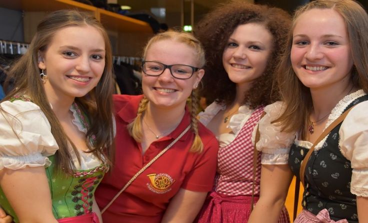 Ein stimmungsvoller Abend wartet auf die Besucher beim Pfingsttanz.