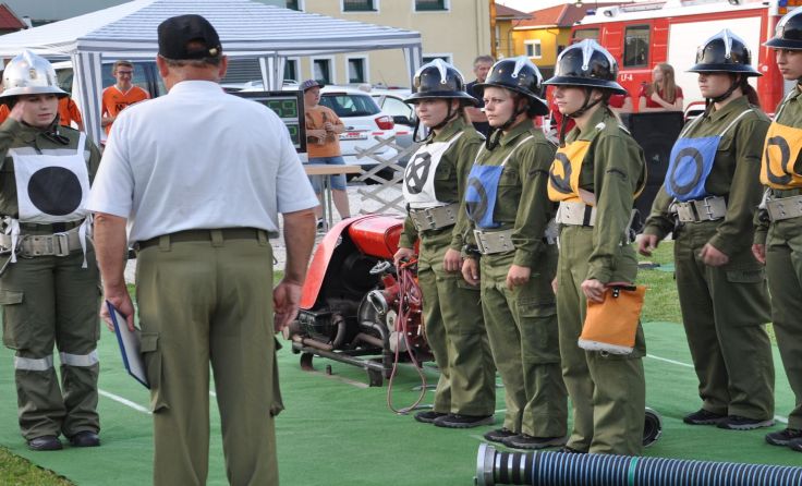 Im Bezirk Kirchdorf sind derzeit 175 Frauen bei der Feuerwehr. Foto: Egelseder