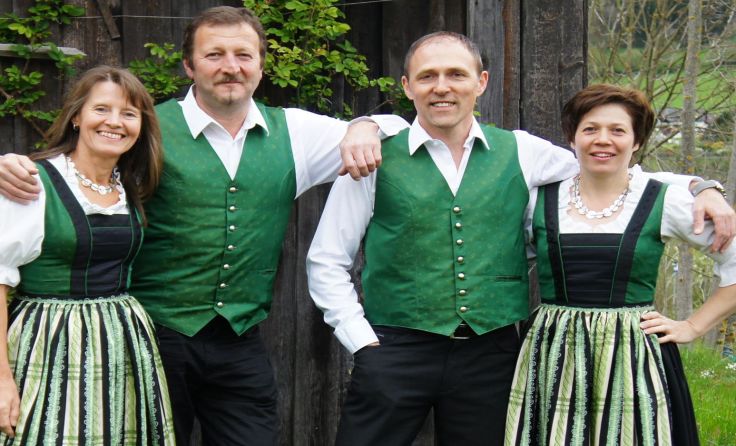 Das Gesangsquartett "ViaSanMia" lädt zum Volksmusikabend ein.