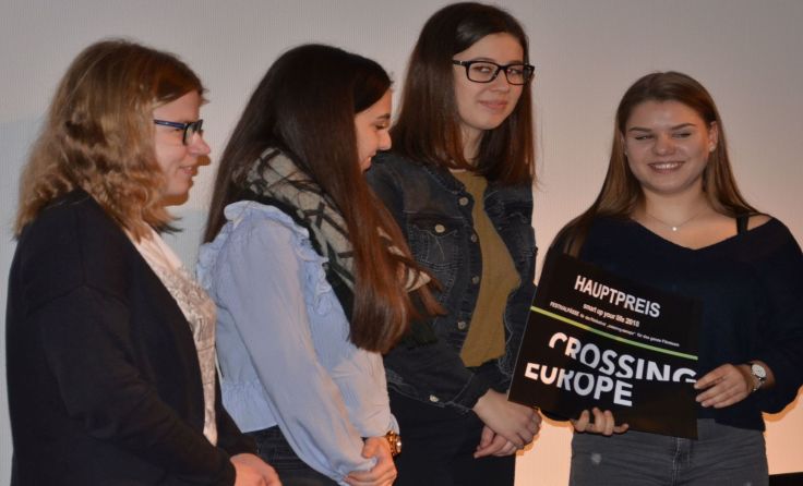 Die Schülerinnen der BBS Kirchdorf freuten sich über ihren Gewinn. Foto: Welthaus Linz
