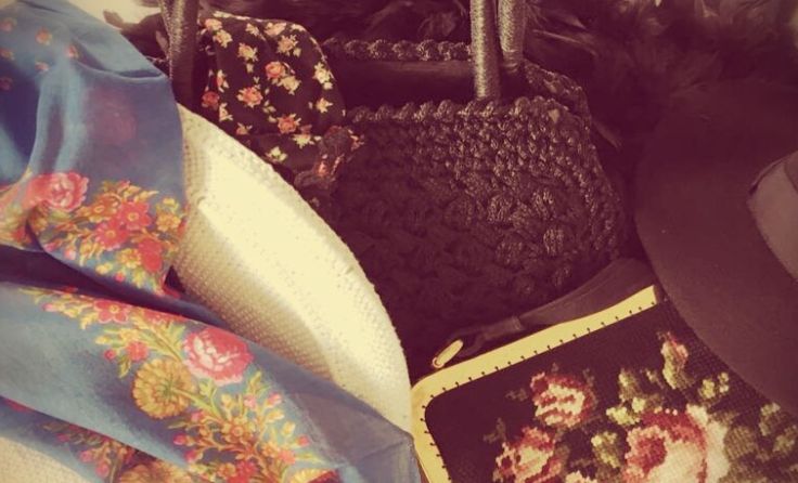 Beim Flohmarkt des Soroptimistclubs gibt es schöne Accessoires. Foto: Soroptimistclub Wdg-Kremstal