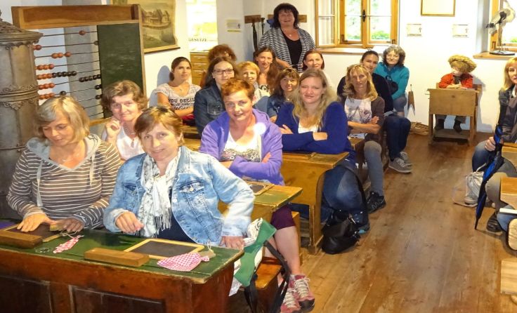 Im Schulmuseum wurde noch mal die Schulbank gedrückt.