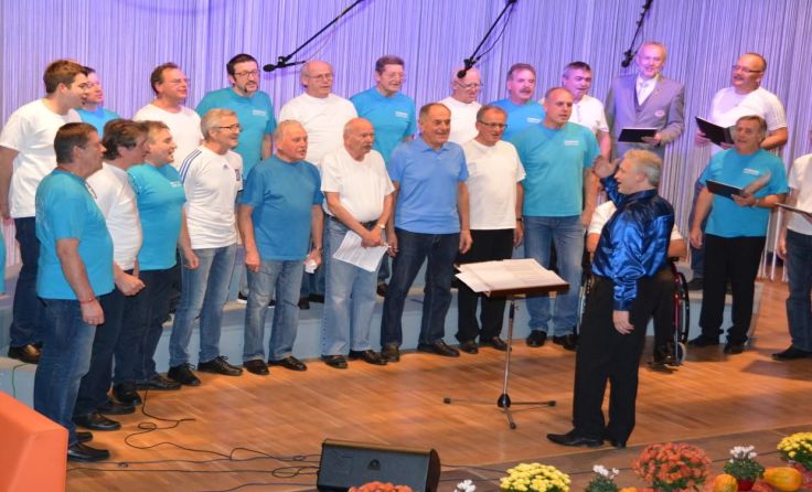 Der MGV Grünburg-Steinbach lädt zur Showtime ein. Foto: MGV Grünburg-Steinbach