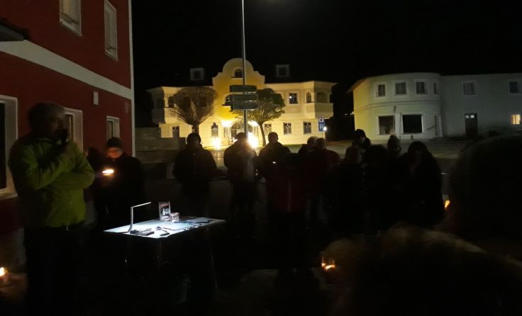 Dritte Mahnwache in Wartberg, Foto: Plattform Vielfalt für Wartberg